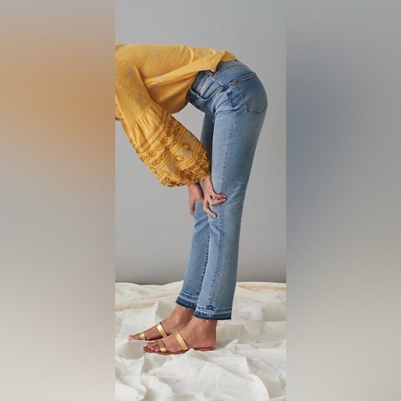 Pilcro Denim - Anthropologie Pilcro High Rise Cigarette Distressed Rae Hem Jeans Size 29